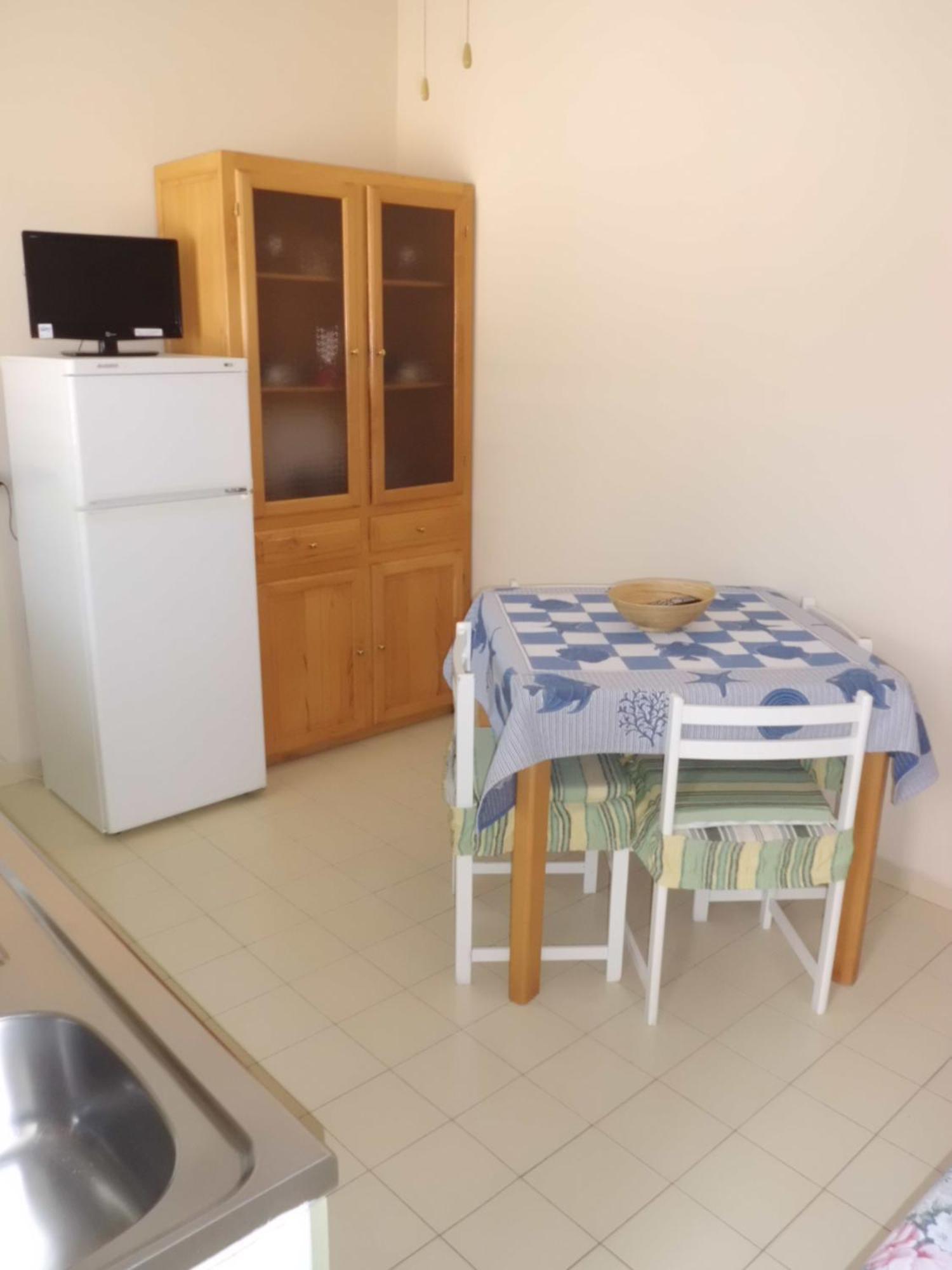 Appartamenti Teulada Di Laura Cameră foto